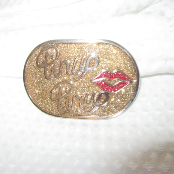 Belt Buckle Pin Up - Picture 4 of 6